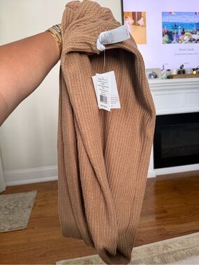 Beyond Yoga Ribbed Knit Wrap Scarf - Toffee (NWT)